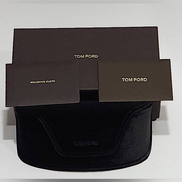 TOM FORDFT1064, Unisex Sunglasses - Picture 15 of 15